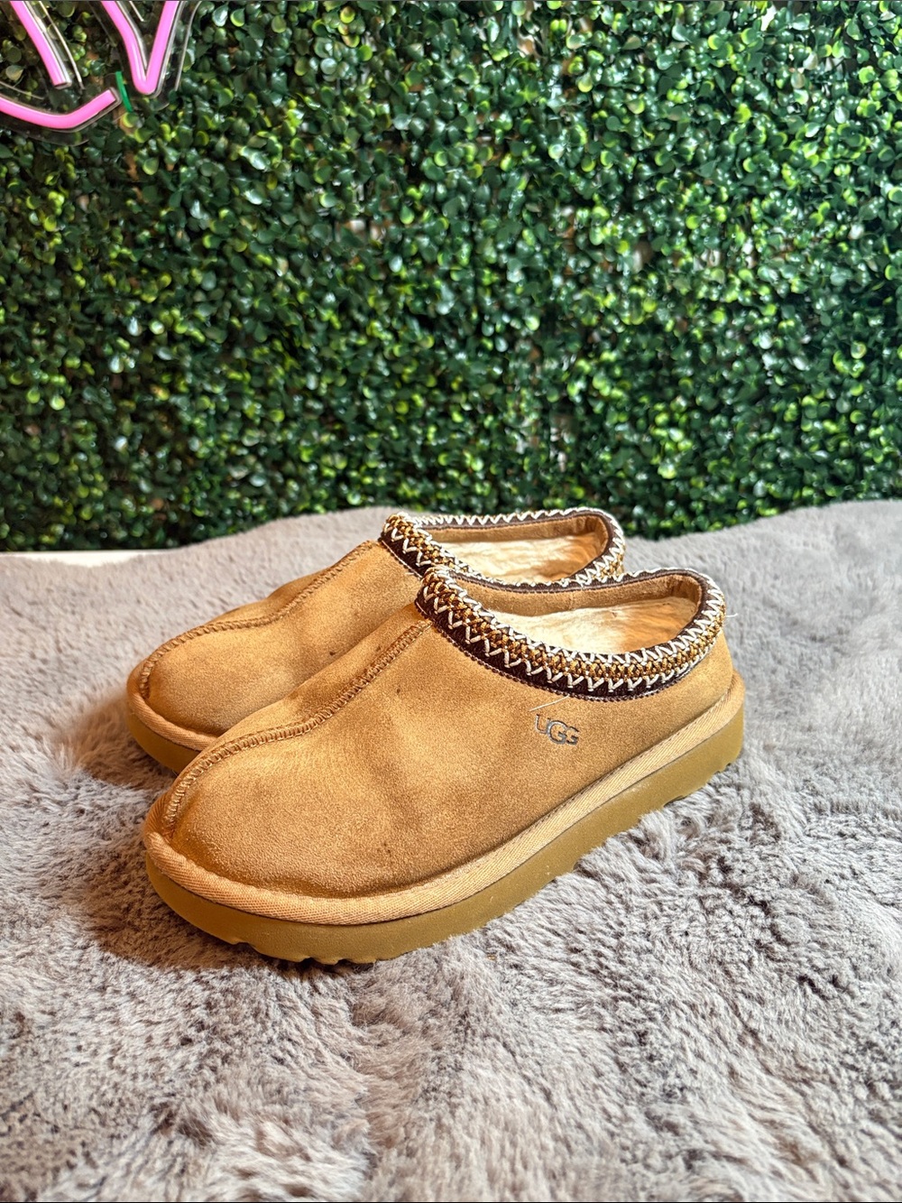 UGG Women's Chestnut Tasman Slippers Size 7